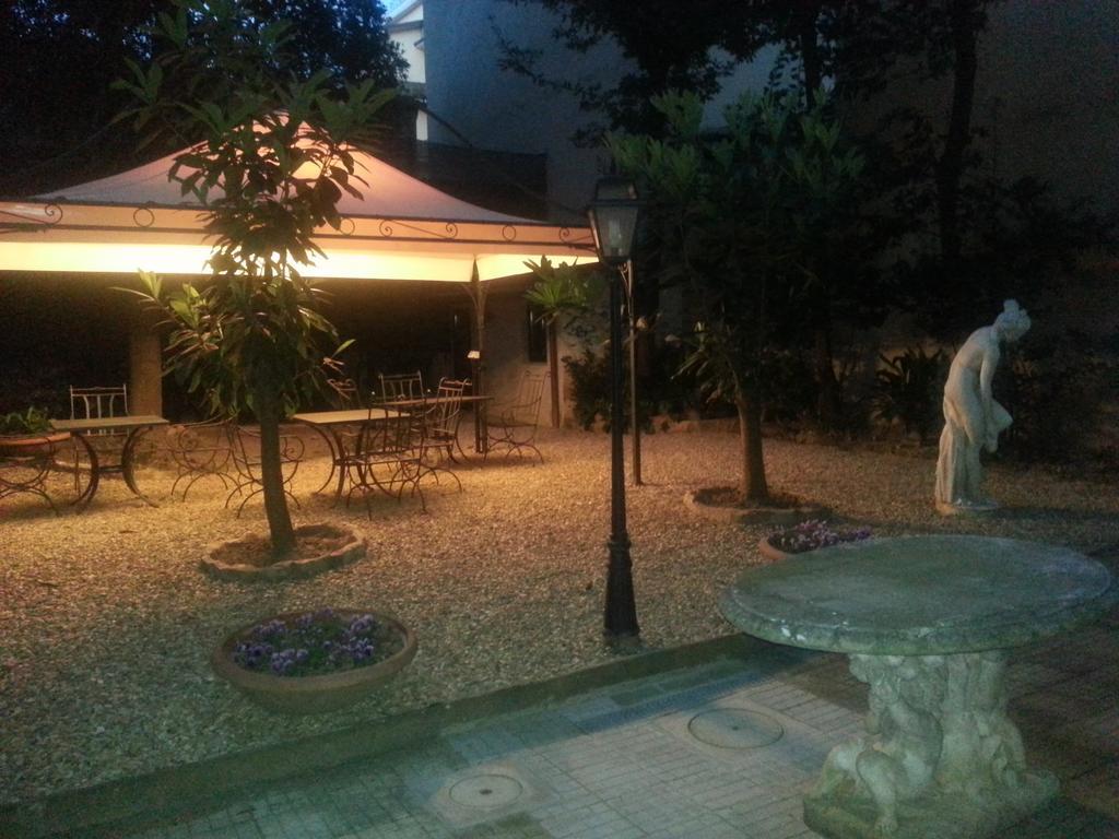 Little Garden Donatello Apartment Florence Exterior photo